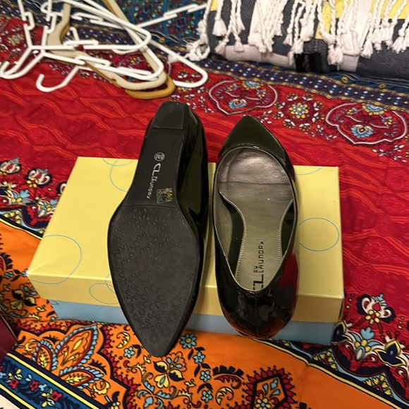 Ladies black patten leather slides Sz 8.5 M - Picture 4 of 5